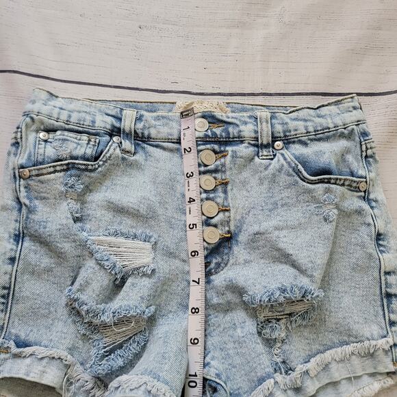 Altar'd State Size 28/7 Light Wash Distressed Jean Shorts Button Fly 3" Inseam - Picture 4 of 8
